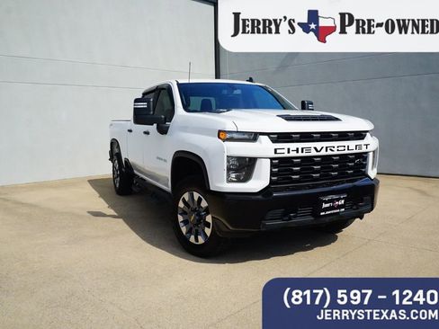 Used 2022 Chevrolet Silverado 2500 Custom w/ Custom Value Package AWD/4WD image 6