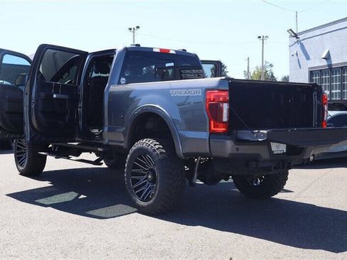 Used 2022 Ford F250 Lariat w/ Tremor Off-Road Package AWD/4WD image 40