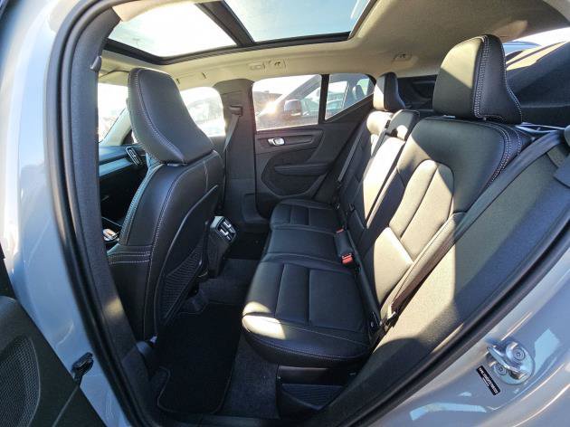 Used 2026 Volvo XC40 B5 Plus AWD/4WD image 6