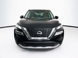 Used 2023 Nissan Rogue SV image 2