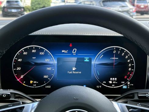 New 2027 Mercedes-Benz GLC 350e 4MATIC image 29