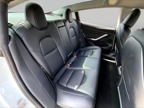 Used 2023 Tesla Model 3 Standard Range RWD image 16