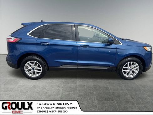 Used 2022 Ford Edge SEL w/ Convenience Package image 7