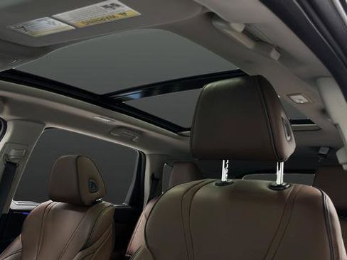 Used 2024 Acura MDX SH-AWD w/ Advance Package image 12