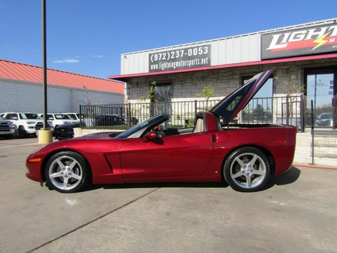 Used 2007 Chevrolet Corvette Coupe w/ Preferred Equipment Group image 3