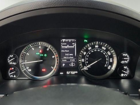 Used 2016 Lexus LX 570 4WD w/ Luxury Package image 19