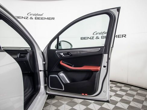 Used 2021 Porsche Macan GTS image 16