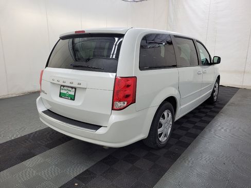 Used 2016 Dodge Grand Caravan SE w/ Quick Order Package 29E SE FWD image 9