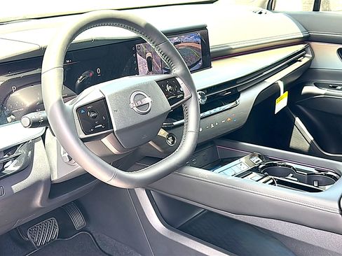 New 2026 Nissan Murano Platinum w/ Cargo Package AWD/4WD image 9