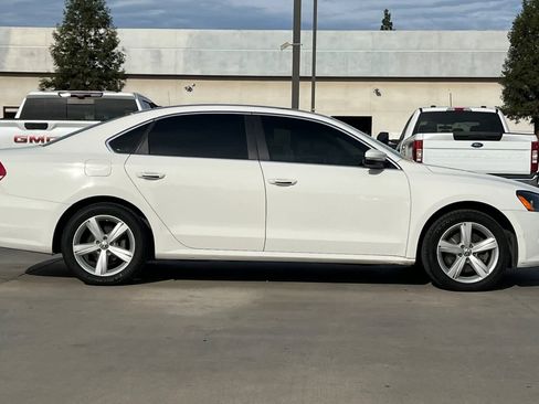 Used 2013 Volkswagen Passat 2.5 SE image 9