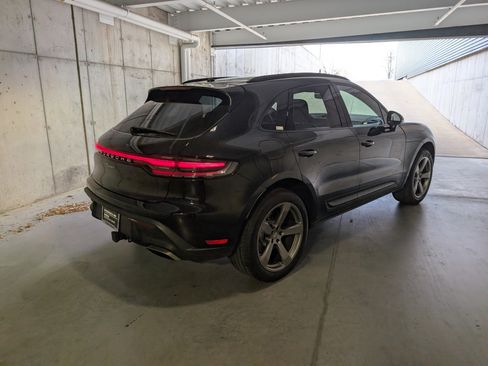 Certified 2025 Porsche Macan image 9