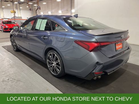 Used 2020 Toyota Avalon XSE image 5