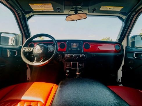 Used 2021 Jeep Wrangler Unlimited Sport AWD/4WD image 21