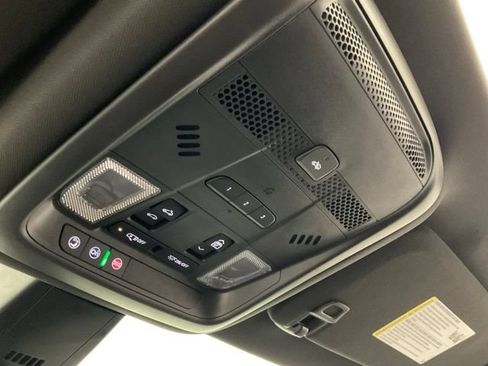 Used 2024 Cadillac XT6 Sport w/ Technology Package AWD/4WD image 21