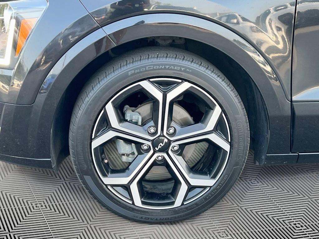 Certified 2024 Kia Niro EX Touring FWD image 10