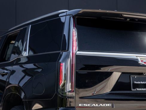 Used 2024 Cadillac Escalade Luxury w/ LPO, Floor Liner Package RWD image 12