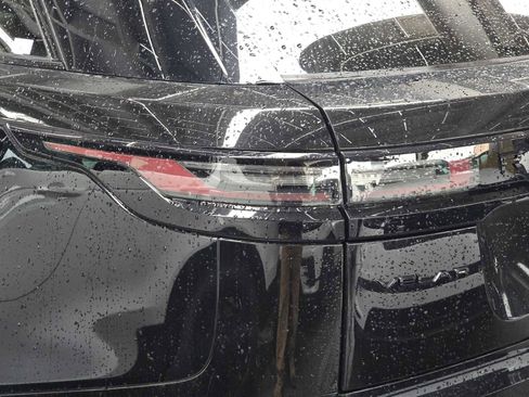 New 2024 Land Rover Range Rover Velar Dynamic SE image 12