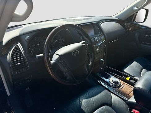 Used 2011 INFINITI QX56 4WD w/ Deluxe Touring Pkg image 10