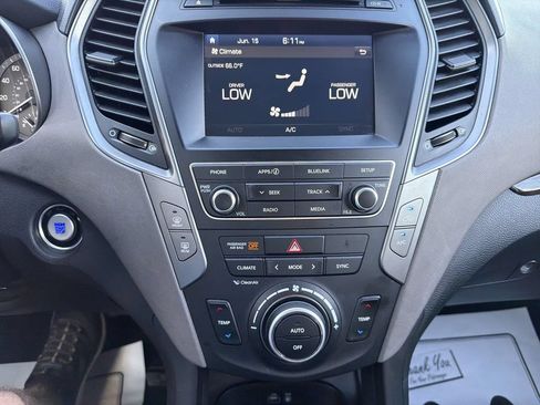 Used 2018 Hyundai Santa Fe Sport w/ 2.4L Value Package 02 FWD image 17