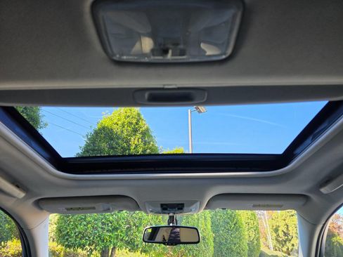 Used 2012 Lexus CT 200h Premium image 24