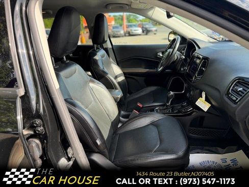 Used 2020 Jeep Compass Limited AWD/4WD image 21