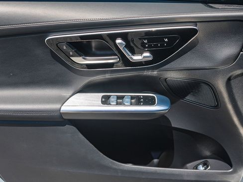 Used 2024 Mercedes-Benz GLC 300 4MATIC image 22