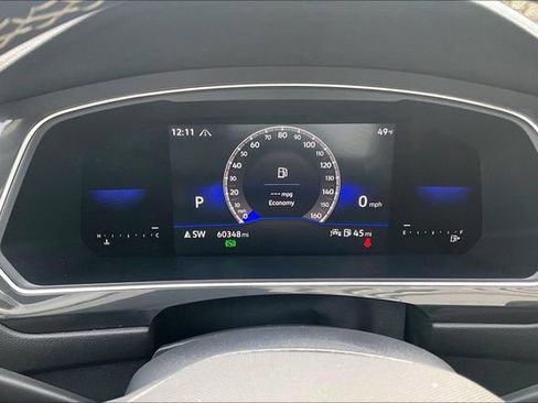 Used 2023 Volkswagen Tiguan SE image 14