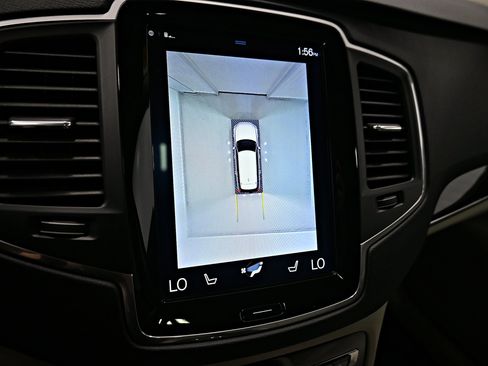 Used 2019 Volvo XC90 T6 Momentum w/ Advanced Package AWD/4WD image 17