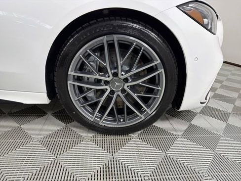 New 2026 Mercedes-Benz C 43 AMG 4MATIC Sedan image 9