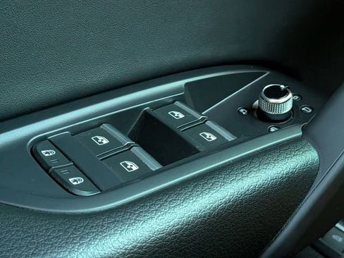 Used 2024 Audi Q5 2.0T Premium image 28