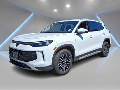 Certified 2025 Volkswagen Tiguan S w/ 18" Wheel Package