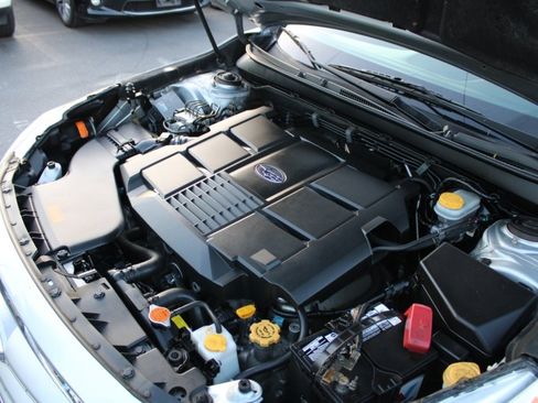 Used 2015 Subaru Legacy 3.6R Limited image 22