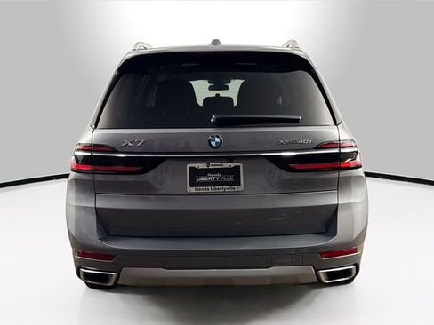 Used 2024 BMW X7 xDrive40i w/ Premium Package image 10