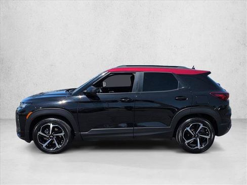 Used 2021 Chevrolet TrailBlazer RS w/ Sun and Liftgate Package FWD image 5