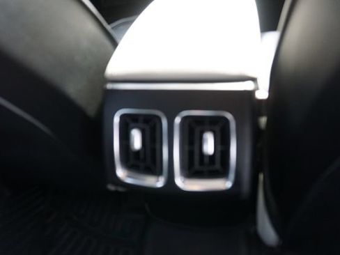 Used 2025 Kia Sorento EX FWD image 16