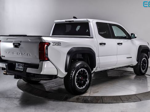 Used 2024 Toyota Tacoma TRD Off-Road AWD/4WD image 6