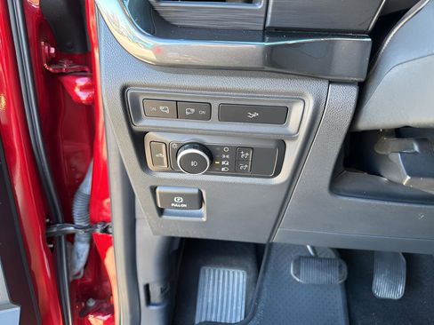 Used 2022 Ford F150 XLT w/ Equipment Group 302A High image 29