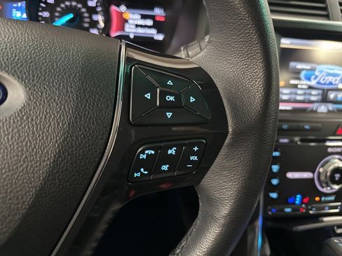 Used 2016 Ford Explorer Limited image 27