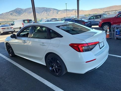 Used 2024 Honda Civic Sport image 3