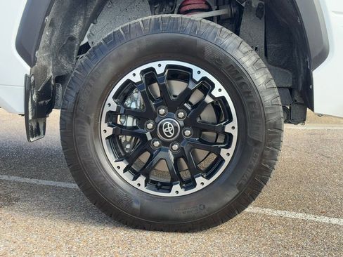 Used 2025 Toyota Tundra SR5 image 9