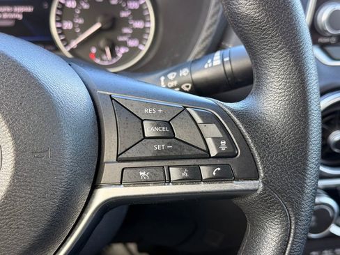 Used 2023 Nissan Sentra SV image 29