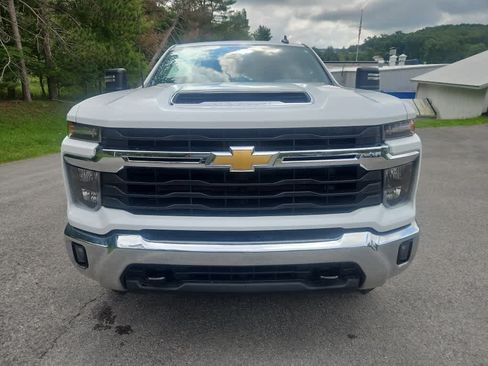 Used 2025 Chevrolet Silverado 2500 LT w/ Convenience Package AWD/4WD image 8