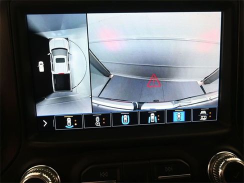 Used 2020 GMC Sierra 1500 AT4 w/ AT4 Premium Package image 31