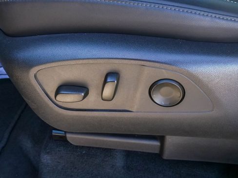 Used 2024 GMC Acadia Elevation image 21