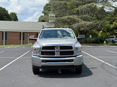 Used 2012 RAM 3500 ST w/ ST Decor Group AWD/4WD image 9