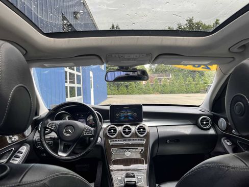 Used 2017 Mercedes-Benz C 300 4MATIC Sedan image 11