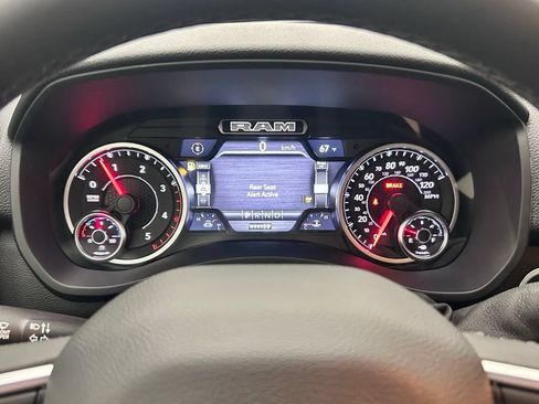 New 2026 RAM 2500 Big Horn AWD/4WD image 19