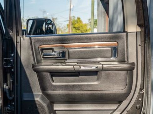 Used 2015 RAM 3500 Laramie w/ Cold Weather Group image 39
