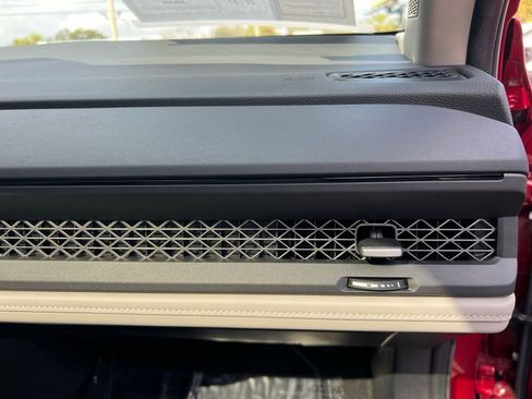 Used 2025 Honda Accord SE image 57