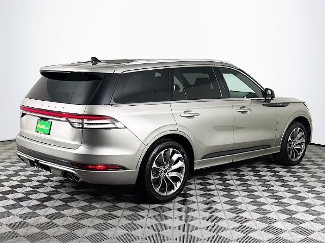 Used 2023 Lincoln Aviator Grand Touring w/ Equipment Group 301A AWD/4WD image 8